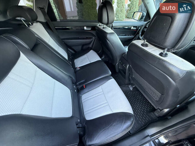 Чорний Кіа Соренто, об'ємом двигуна 2.2 л та пробігом 233 тис. км за 17400 $, фото 32 на Automoto.ua
