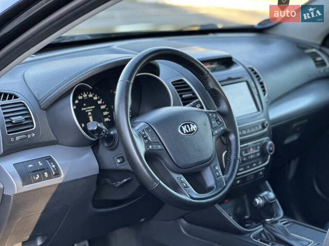 Чорний Кіа Соренто, об'ємом двигуна 2.2 л та пробігом 250 тис. км за 17500 $, фото 39 на Automoto.ua