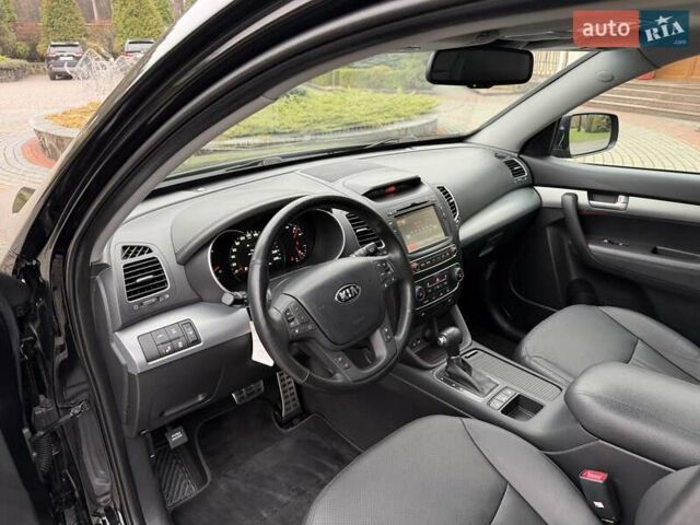 Чорний Кіа Соренто, об'ємом двигуна 2.2 л та пробігом 114 тис. км за 20200 $, фото 14 на Automoto.ua