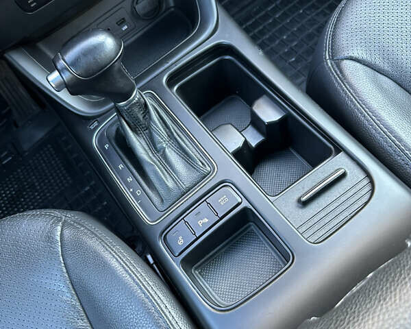 Киа Соренто 2014 в Ровно на Automoto.ua Черный Киа Соренто, объемом двигателя 2.2 л и пробегом 229 тыс. км за 16600 $, фото 25 на Automoto.ua