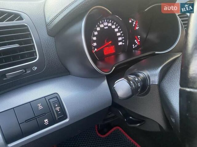 Черный Киа Соренто, объемом двигателя 2.2 л и пробегом 230 тыс. км за 15900 $, фото 19 на Automoto.ua