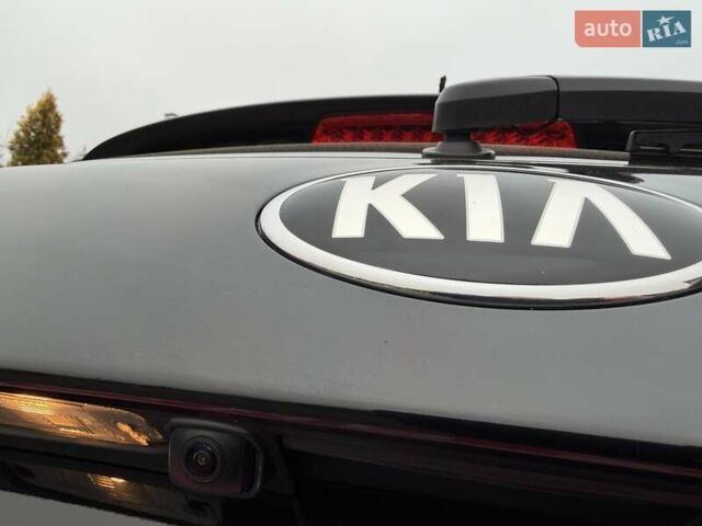Чорний Кіа Соренто, об'ємом двигуна 2.2 л та пробігом 114 тис. км за 20200 $, фото 75 на Automoto.ua
