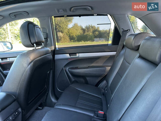 Чорний Кіа Соренто, об'ємом двигуна 2.2 л та пробігом 250 тис. км за 17500 $, фото 32 на Automoto.ua