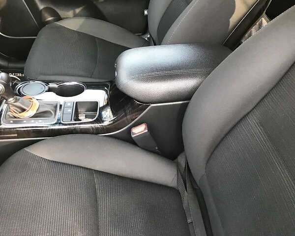 Черный Киа Соренто, объемом двигателя 2.4 л и пробегом 120 тыс. км за 14000 $, фото 6 на Automoto.ua