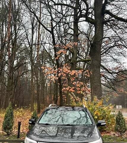 Черный Киа Соренто, объемом двигателя 2.2 л и пробегом 318 тыс. км за 15800 $, фото 2 на Automoto.ua