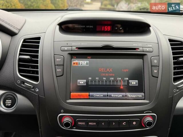 Чорний Кіа Соренто, об'ємом двигуна 2.2 л та пробігом 114 тис. км за 20200 $, фото 22 на Automoto.ua