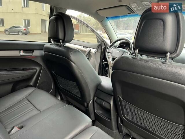 Чорний Кіа Соренто, об'ємом двигуна 2.2 л та пробігом 234 тис. км за 17300 $, фото 76 на Automoto.ua