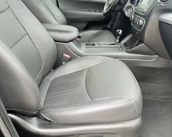 Черный Киа Соренто, объемом двигателя 2.2 л и пробегом 225 тыс. км за 16999 $, фото 50 на Automoto.ua