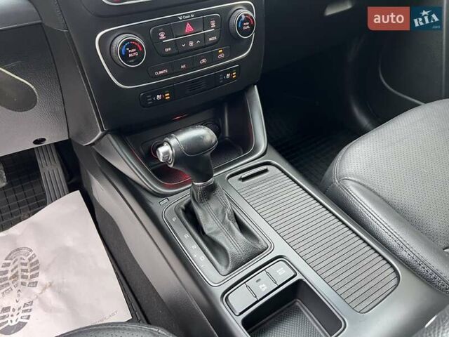 Чорний Кіа Соренто, об'ємом двигуна 2.2 л та пробігом 234 тис. км за 17300 $, фото 59 на Automoto.ua