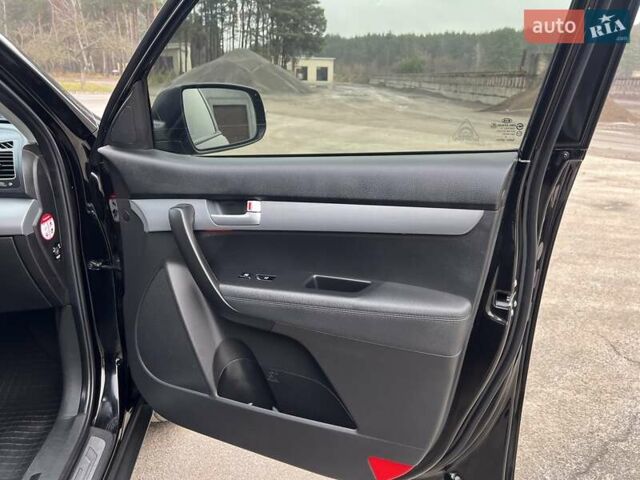 Чорний Кіа Соренто, об'ємом двигуна 2.2 л та пробігом 234 тис. км за 17300 $, фото 64 на Automoto.ua