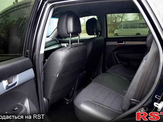 Черный Киа Соренто, объемом двигателя 2.2 л и пробегом 115 тыс. км за 15200 $, фото 7 на Automoto.ua