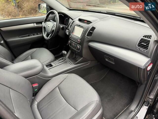 Чорний Кіа Соренто, об'ємом двигуна 2.2 л та пробігом 114 тис. км за 20200 $, фото 54 на Automoto.ua