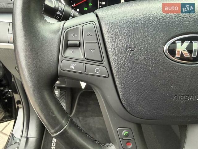 Чорний Кіа Соренто, об'ємом двигуна 2.2 л та пробігом 114 тис. км за 20200 $, фото 31 на Automoto.ua