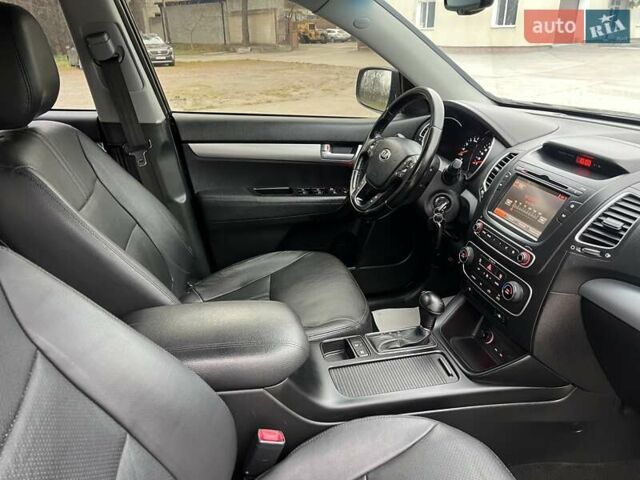 Черный Киа Соренто, объемом двигателя 2.2 л и пробегом 230 тыс. км за 17800 $, фото 74 на Automoto.ua