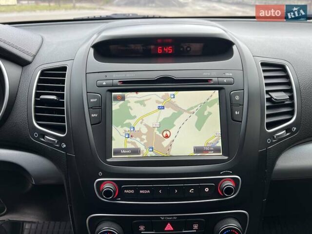 Чорний Кіа Соренто, об'ємом двигуна 2.2 л та пробігом 234 тис. км за 17300 $, фото 55 на Automoto.ua