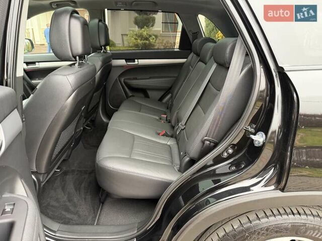 Чорний Кіа Соренто, об'ємом двигуна 2.2 л та пробігом 114 тис. км за 20200 $, фото 46 на Automoto.ua