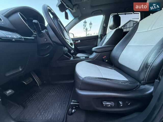 Чорний Кіа Соренто, об'ємом двигуна 2.2 л та пробігом 233 тис. км за 17400 $, фото 34 на Automoto.ua