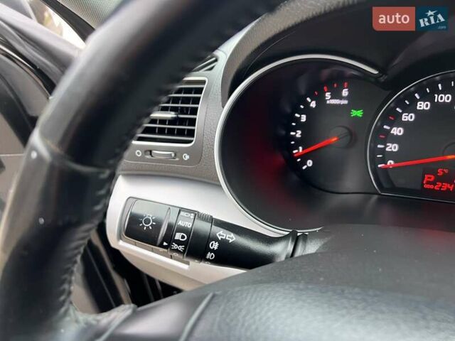 Чорний Кіа Соренто, об'ємом двигуна 2.2 л та пробігом 234 тис. км за 17300 $, фото 53 на Automoto.ua