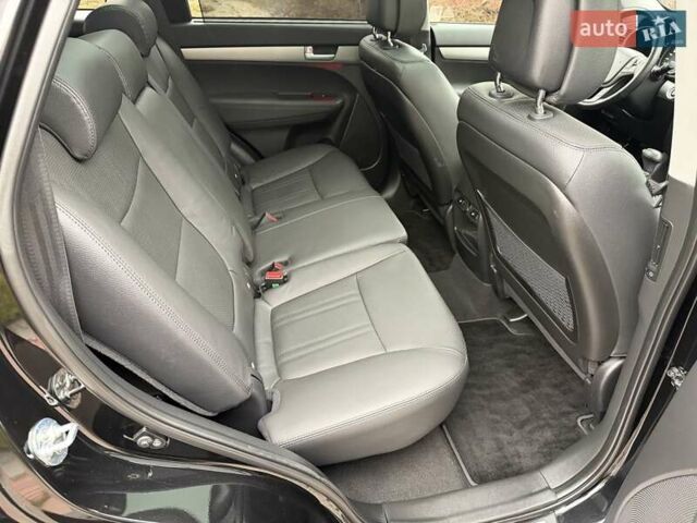 Чорний Кіа Соренто, об'ємом двигуна 2.2 л та пробігом 114 тис. км за 20200 $, фото 62 на Automoto.ua