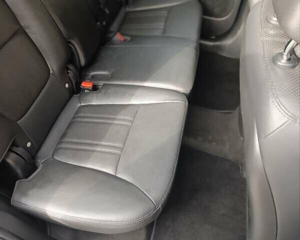 Чорний Кіа Соренто, об'ємом двигуна 2.2 л та пробігом 275 тис. км за 16900 $, фото 82 на Automoto.ua