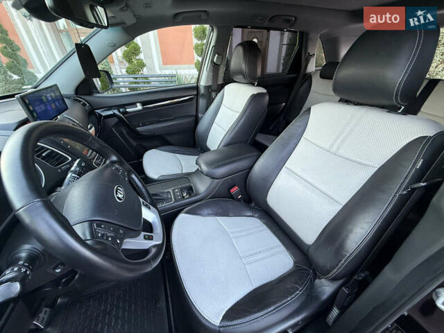 Чорний Кіа Соренто, об'ємом двигуна 2.2 л та пробігом 233 тис. км за 17400 $, фото 40 на Automoto.ua
