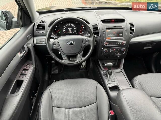 Чорний Кіа Соренто, об'ємом двигуна 2.2 л та пробігом 114 тис. км за 20200 $, фото 17 на Automoto.ua