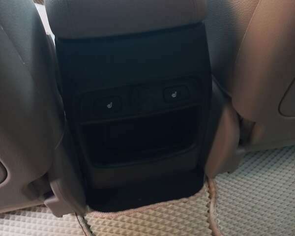 Черный Киа Соренто, объемом двигателя 2.2 л и пробегом 160 тыс. км за 17500 $, фото 9 на Automoto.ua