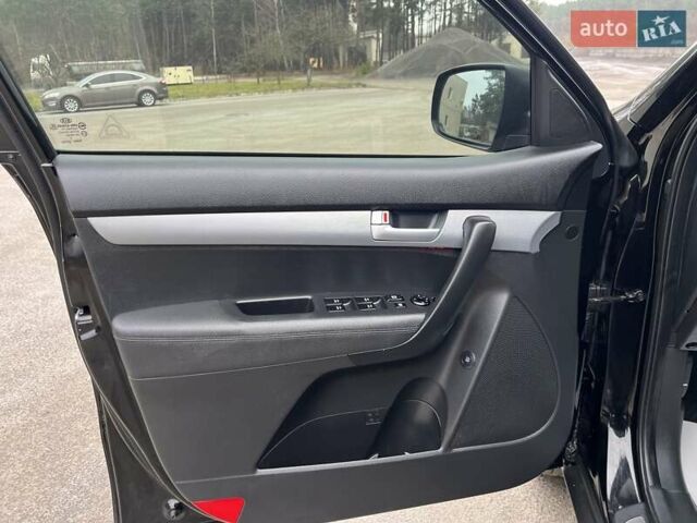 Чорний Кіа Соренто, об'ємом двигуна 2.2 л та пробігом 234 тис. км за 17300 $, фото 41 на Automoto.ua