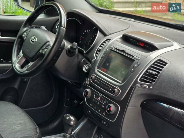 Черный Киа Соренто, объемом двигателя 2.2 л и пробегом 149 тыс. км за 19499 $, фото 14 на Automoto.ua