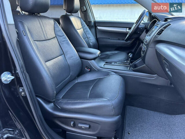 Чорний Кіа Соренто, об'ємом двигуна 2.2 л та пробігом 250 тис. км за 17500 $, фото 59 на Automoto.ua