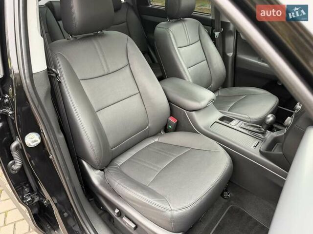 Чорний Кіа Соренто, об'ємом двигуна 2.2 л та пробігом 114 тис. км за 20200 $, фото 56 на Automoto.ua