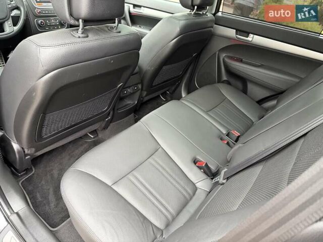 Чорний Кіа Соренто, об'ємом двигуна 2.2 л та пробігом 114 тис. км за 20200 $, фото 48 на Automoto.ua