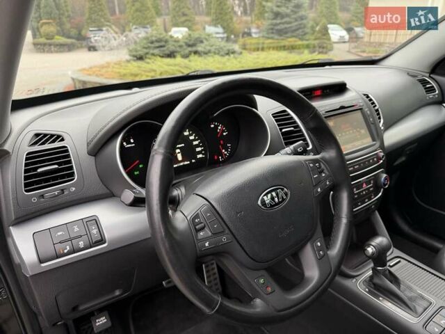 Чорний Кіа Соренто, об'ємом двигуна 2.2 л та пробігом 114 тис. км за 20200 $, фото 15 на Automoto.ua