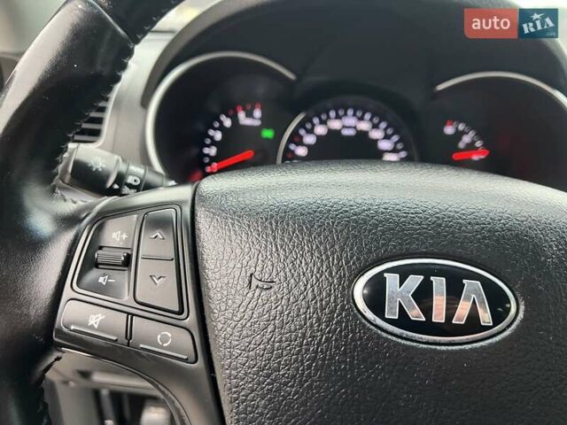 Черный Киа Соренто, объемом двигателя 2.2 л и пробегом 230 тыс. км за 17800 $, фото 59 на Automoto.ua