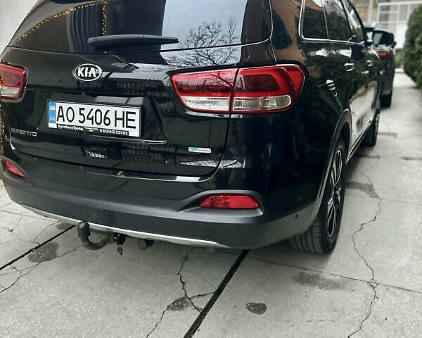 Черный Киа Соренто, объемом двигателя 2.2 л и пробегом 205 тыс. км за 21000 $, фото 3 на Automoto.ua