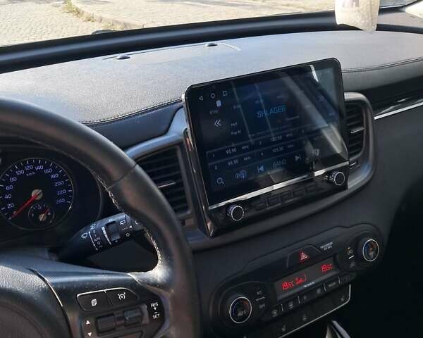 Черный Киа Соренто, объемом двигателя 2.2 л и пробегом 267 тыс. км за 19300 $, фото 17 на Automoto.ua