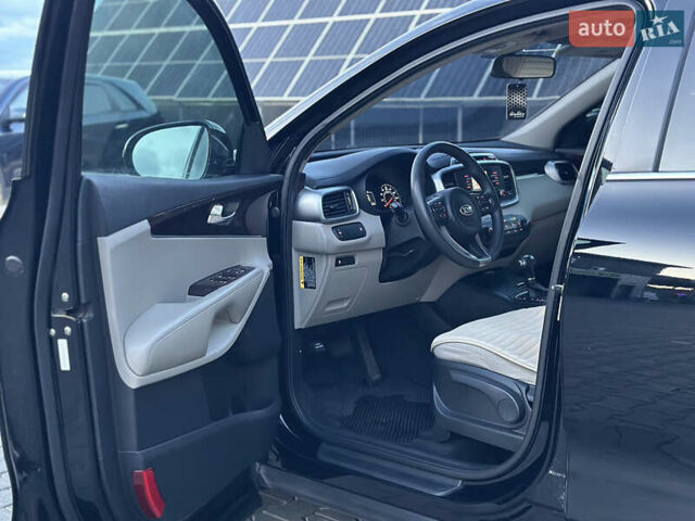 Черный Киа Соренто, объемом двигателя 2.36 л и пробегом 187 тыс. км за 12250 $, фото 70 на Automoto.ua
