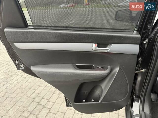 Черный Киа Соренто, объемом двигателя 2.2 л и пробегом 190 тыс. км за 17000 $, фото 44 на Automoto.ua