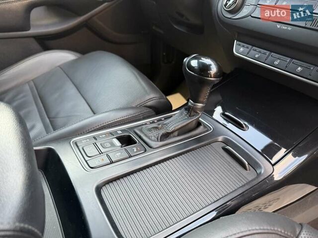 Чорний Кіа Соренто, об'ємом двигуна 2.2 л та пробігом 248 тис. км за 21500 $, фото 25 на Automoto.ua