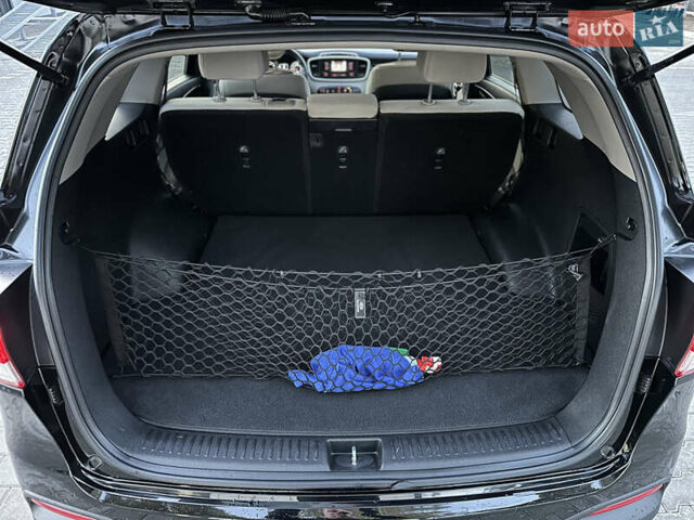 Черный Киа Соренто, объемом двигателя 2.36 л и пробегом 187 тыс. км за 12250 $, фото 85 на Automoto.ua