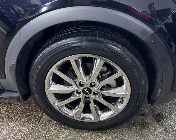 Черный Киа Соренто, объемом двигателя 2.2 л и пробегом 159 тыс. км за 21700 $, фото 13 на Automoto.ua