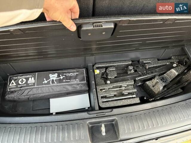 Черный Киа Соренто, объемом двигателя 2.2 л и пробегом 248 тыс. км за 21500 $, фото 64 на Automoto.ua