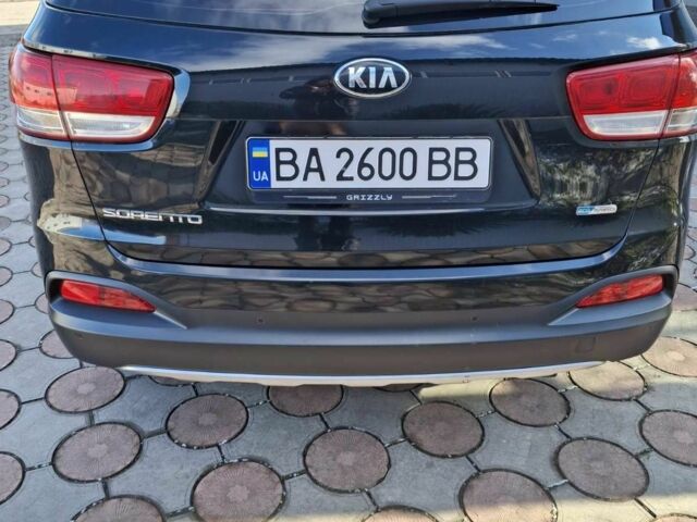 Чорний Кіа Соренто, об'ємом двигуна 2.5 л та пробігом 194 тис. км за 16800 $, фото 4 на Automoto.ua
