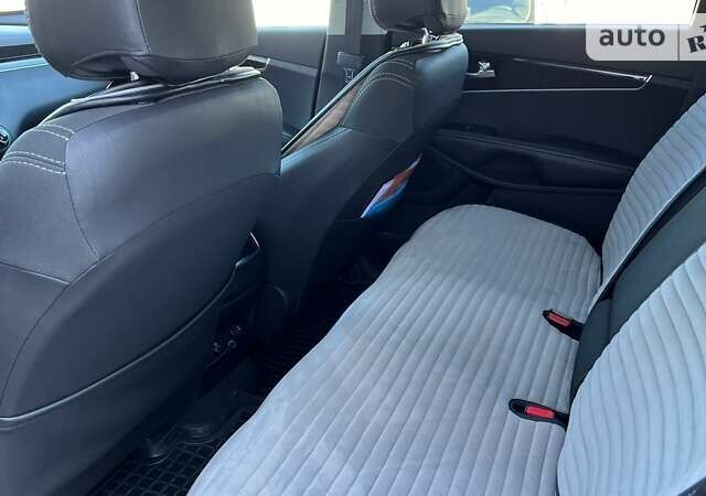 Киа Соренто 2015 в Ивано-Франковске на Automoto.ua Черный Киа Соренто, объемом двигателя 2.4 л и пробегом 80 тыс. км за 13800 $, фото 29 на Automoto.ua