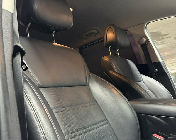 Черный Киа Соренто, объемом двигателя 2.2 л и пробегом 130 тыс. км за 21500 $, фото 27 на Automoto.ua