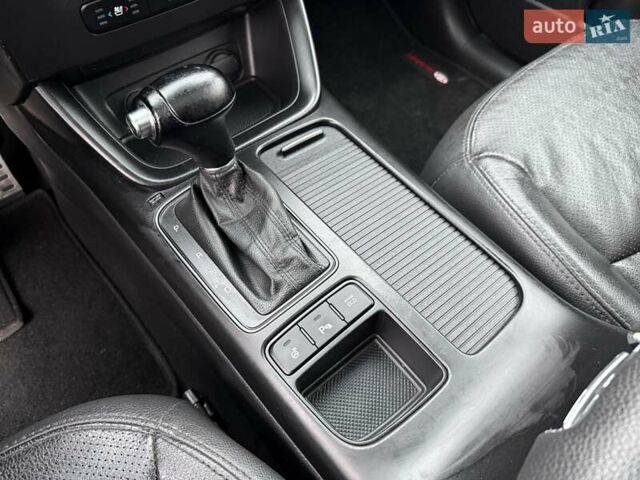 Черный Киа Соренто, объемом двигателя 2.2 л и пробегом 190 тыс. км за 17000 $, фото 68 на Automoto.ua