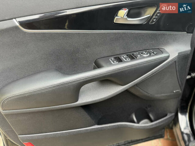 Черный Киа Соренто, объемом двигателя 2.2 л и пробегом 193 тыс. км за 22200 $, фото 36 на Automoto.ua