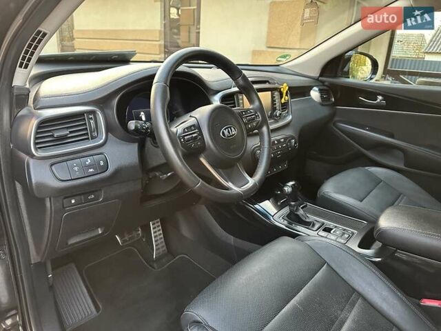Черный Киа Соренто, объемом двигателя 2.2 л и пробегом 120 тыс. км за 20444 $, фото 99 на Automoto.ua