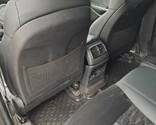 Черный Киа Соренто, объемом двигателя 2.2 л и пробегом 267 тыс. км за 19300 $, фото 7 на Automoto.ua