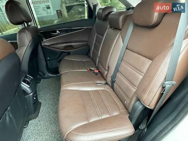 Киа Соренто 2015 в Киеве на Automoto.ua Черный Киа Соренто, объемом двигателя 2.2 л и пробегом 128 тыс. км за 19900 $, фото 16 на Automoto.ua
